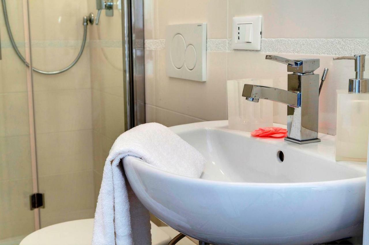 Lilium Elegant Apartment Firenze Bagian luar foto